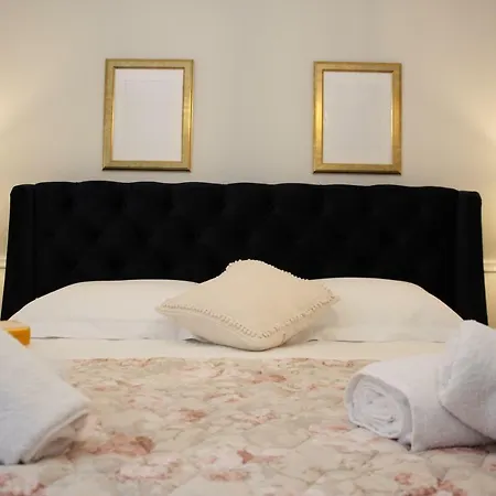 Mouzika Elegant Apartment *